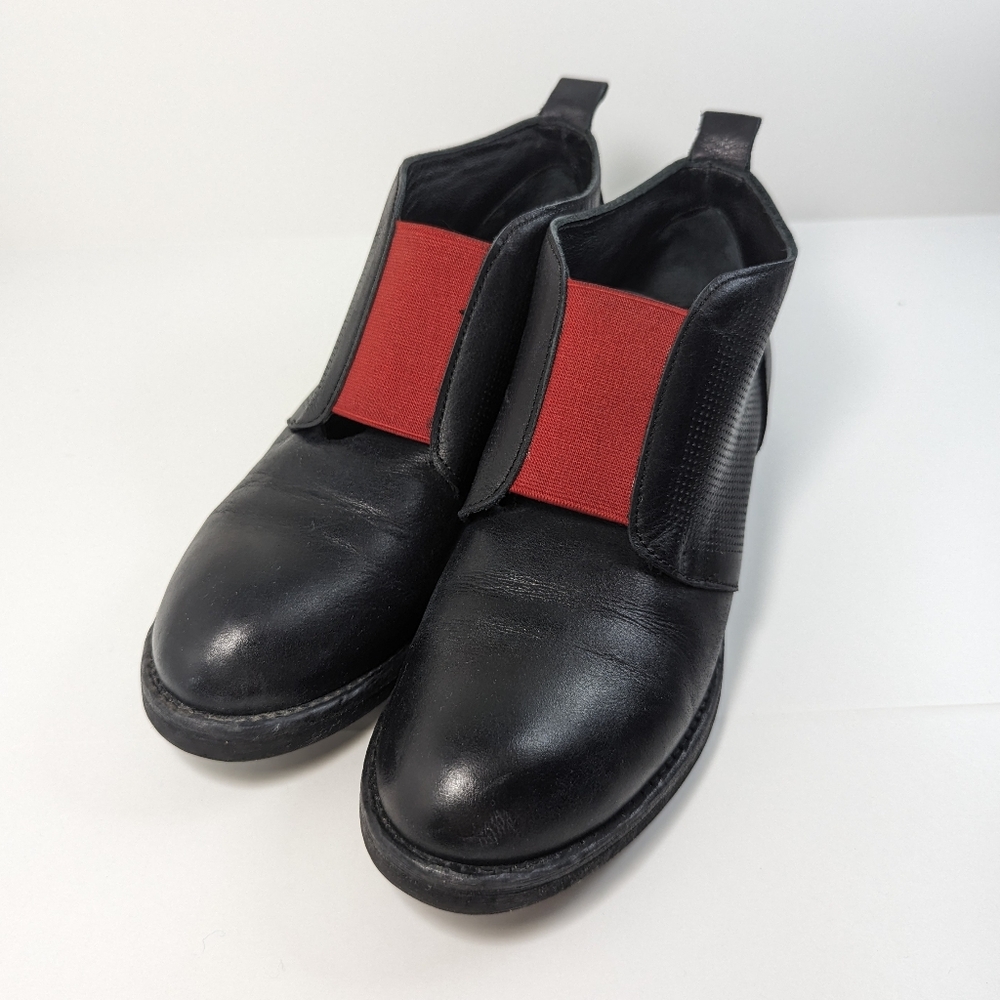 Bueno black leather booties with red accent. Size 36 EU. EUC.